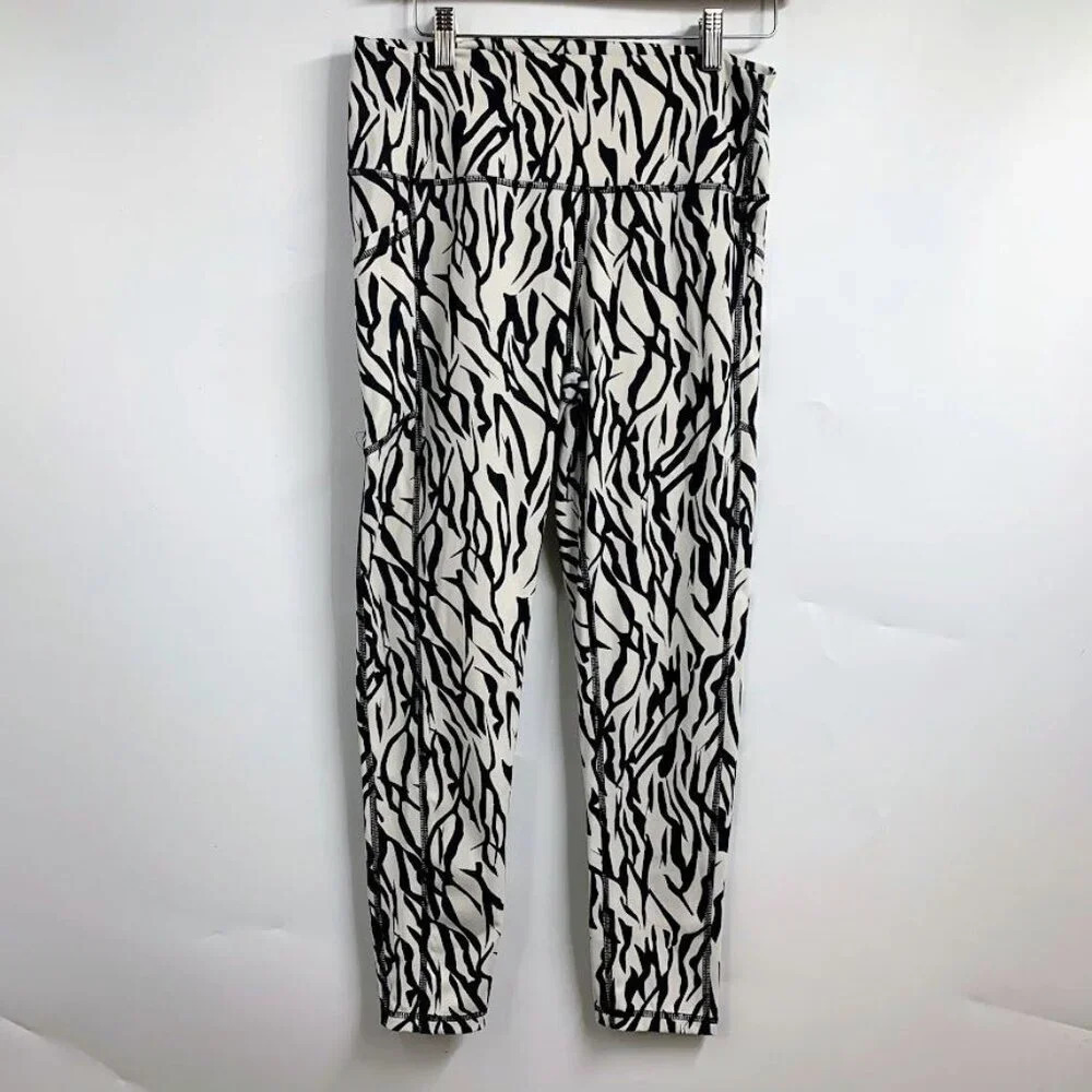 Zyia Women's Zebra Striped Mid Rise Stretch Athletic Cropped Leggings Size 14-16